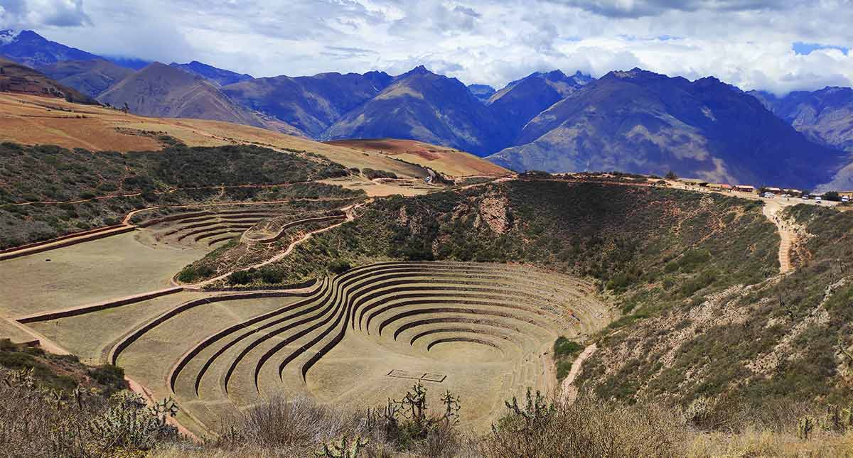 sacred-valley-vip-moray-and-the-salt-mines-private-tour